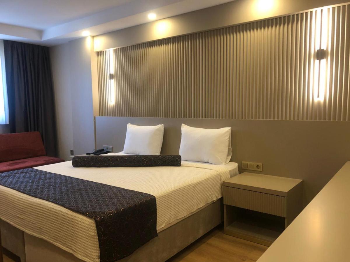 Grand Iska Palace Отель *