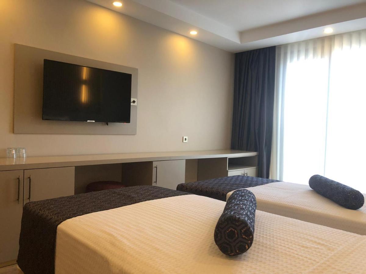 Grand Iska Palace Отель
